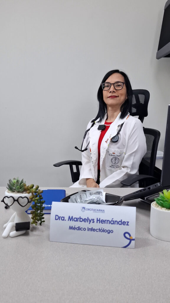 Presidenta de infectología comenta impacto de la resistencia antimicrobiana.